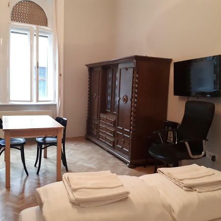 Dob15 Big Apartment Budapest Bagian luar foto