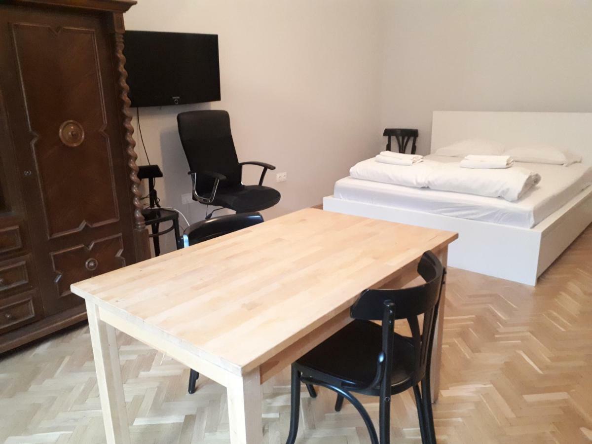 Dob15 Big Apartment Budapest Bagian luar foto